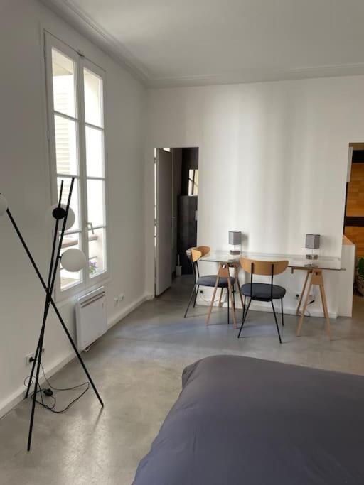 Appartement Au Coeur Du Marais, Un Joli ! Parijs